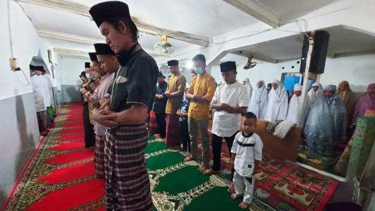 Tadi Pagi, Salat Ied Sudah Berdiri di Sini