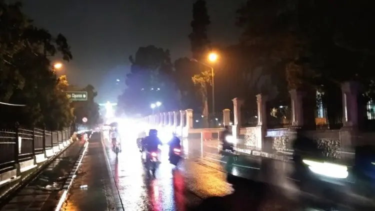Pemudik Bermotor Arus Balik Lebaran Mulai Melintas di Cianjur