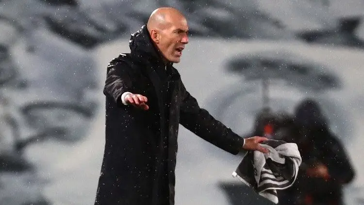 Zidane Bakal Tinggalkan Madrid di Akhir Musim?