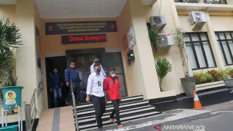 Kreator Konten Hina Palestina Jalani Penahanan di Rutan Polda NTB