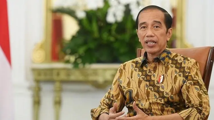 Jokowi Tinjau Vaksinasi dan Proyek Kereta Cepat Jakarta-Bandung