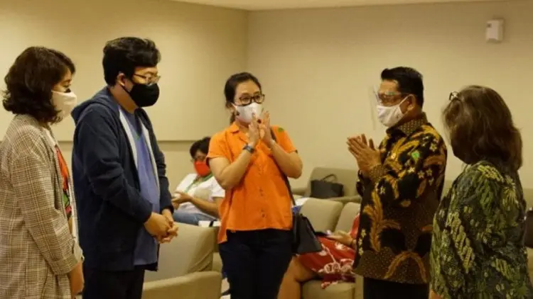 Kepala KSP Ajak Masyarakat Doakan Kesembuhan Wimar Witoelar
