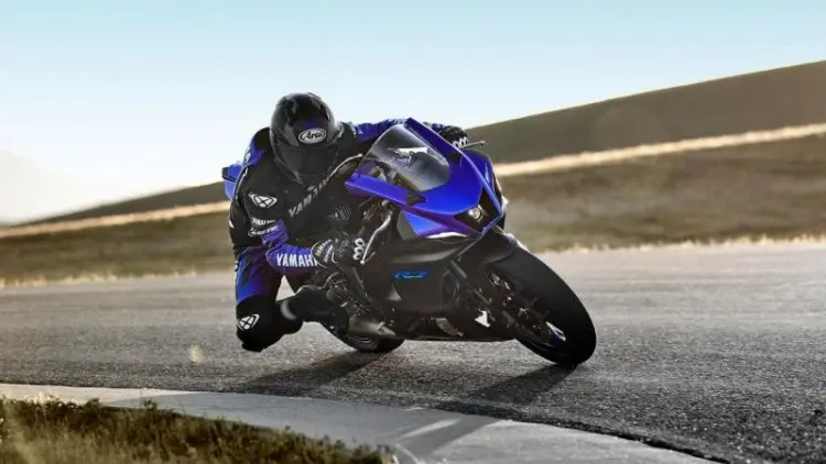 Siap-siap Nih, Yamaha R7 Mulai Dikirim Oktober 2021