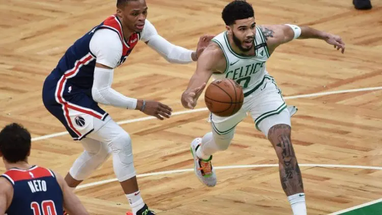 50 Poin Jayson Tatum Bawa Celtics ke Playoff NBA