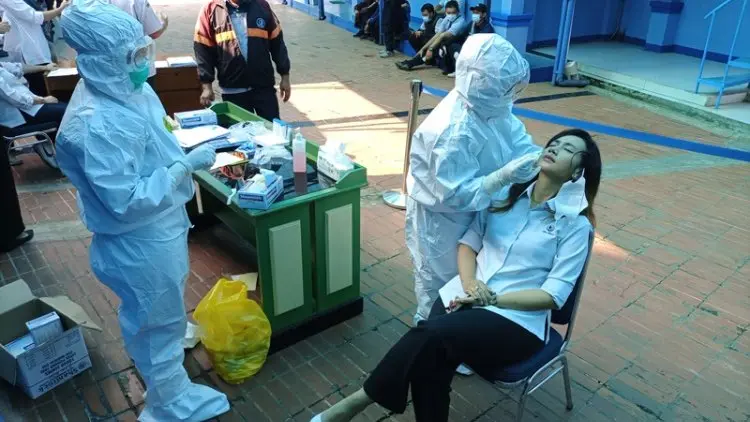 Ratusan Karyawan Perumda Tirta Pakuan Rapid Antigen Pasca Lebaran