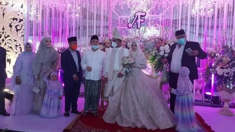 Resepsi Pernikahan UAS Tertutup Undangan Terbatas