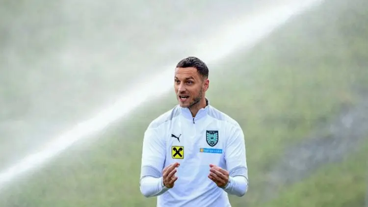 Striker Marko Arnautovic Absen Bela Austria Lawan Inggris