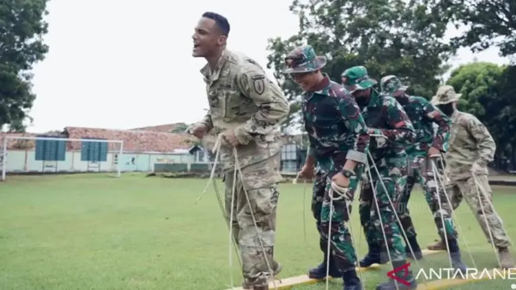 Prajurit AS Terkesan dengan Keramahan TNI Saat Latihan Bersama