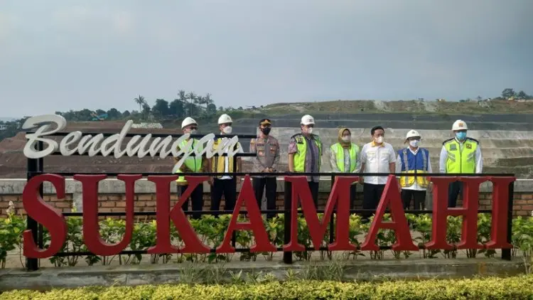 Dua Bendungan di Megamendung Rampung Akhir Juli, Pekerjaan Berlangsung 24 Jam