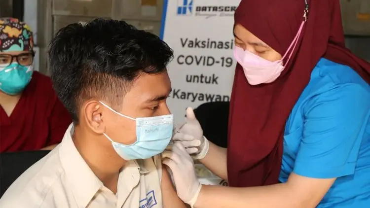 Dukung Percepatan Vaksinasi Covid-19, Datascrip Suntik Vaksin Karyawan
