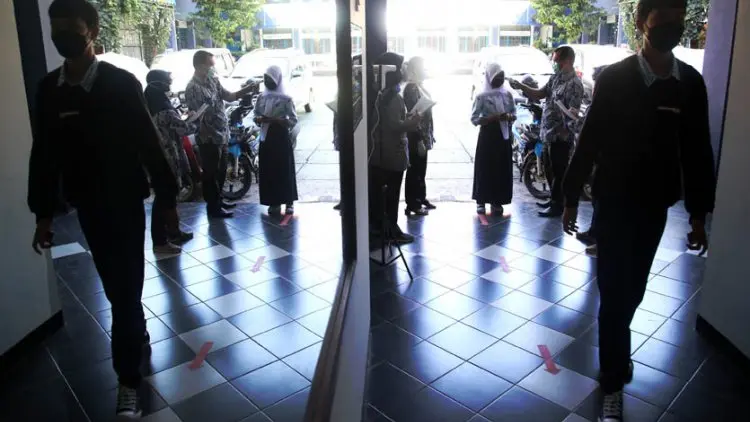 FOTO: Siswa Mengikuti Penilaian Akhir Tahun secara Tatap Muka