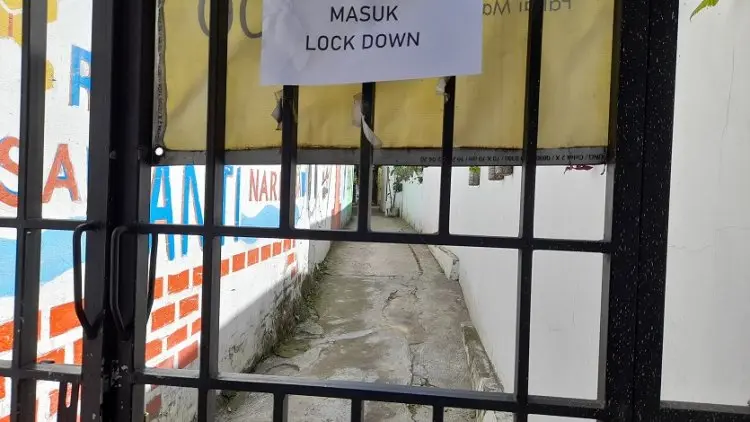 Sekeluarga Positif Covid-19, Akses Masuk Warga di Dago di Lockdown
