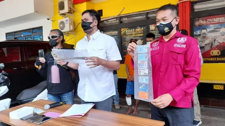 Dorrr...Dua Begal Perawat di Cipamokolan Dilumpuhkan