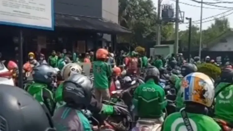 Satgas Covid-19 Segera Panggil Pihak McDonald's Terkait Kerumunan