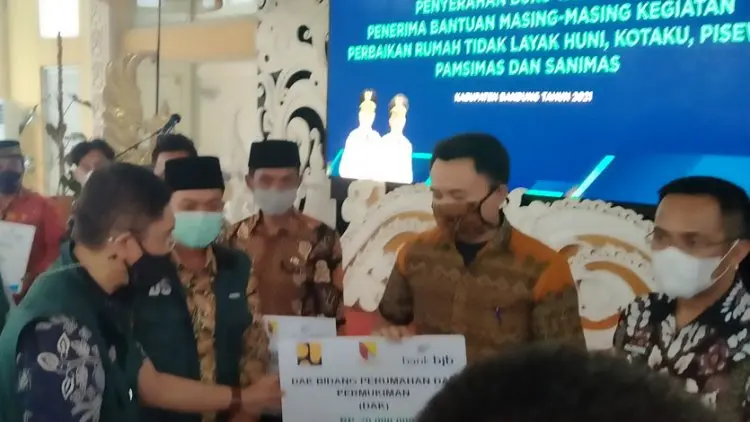 Pemkab Bandung Akan Perbaiki 4.000 Rutilahu Tahun Ini