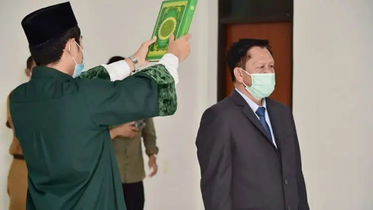 5 Bulan Baru Lantik Kadisdukcapil, Ini Kata Ade Yasin