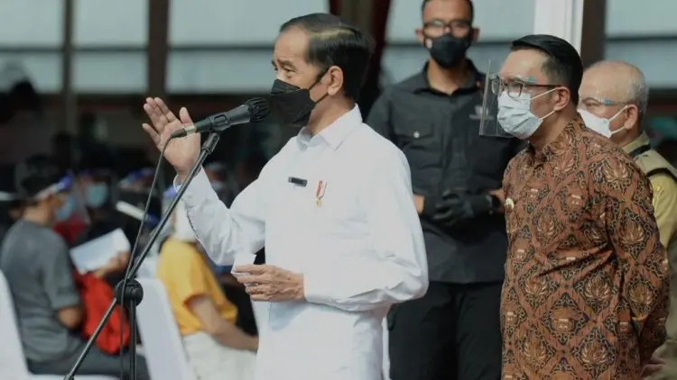 Vaksinasi Massal di Bekasi Jadi Percontohan Nasional