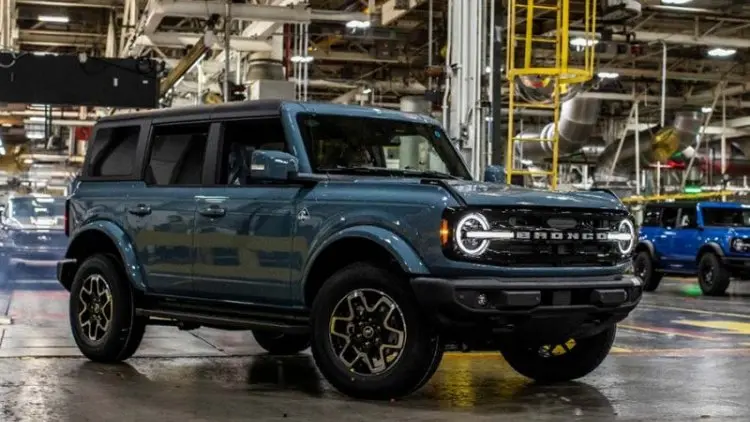 Ford Bronco 2021 Mulai Dikirim ke Para Pemesan
