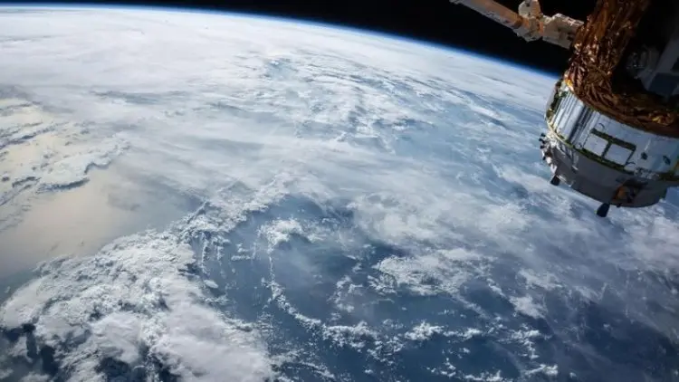 Indonesia Butuh Satelit Biar Akses Internet Rata