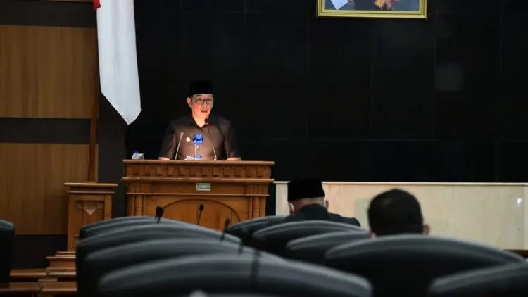 Ridwan Kamil Sampaikan Nota Pengantar Laporan Pertanggungjawaban Anggaran 2020