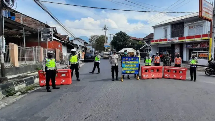 Zona Merah, Garut Lakukan Penyekatan di 5 Titik Perbatasan