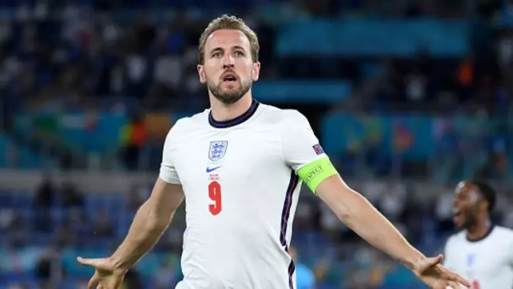 Harry Kane Kejar Lima Gol Cristiano Ronaldo