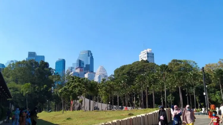 Cuaca cerah diprakirakan menaungi sebagian kota besar di Indonesia