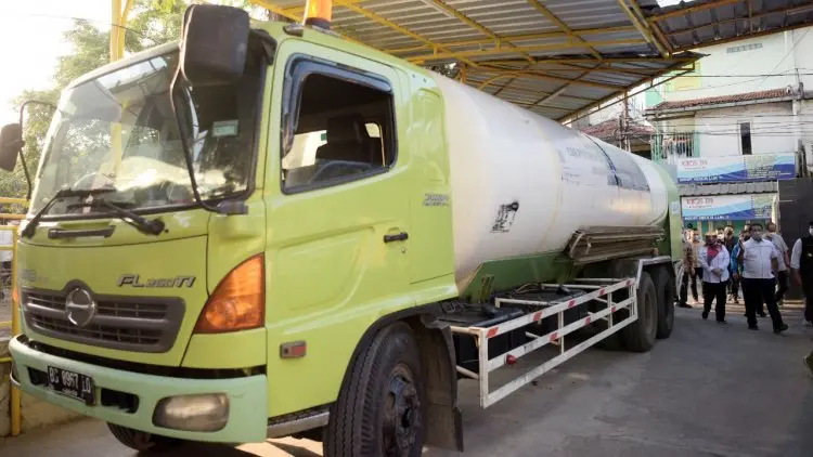 Jabar Terima 10 Ton Oksigen dari PT Pusri