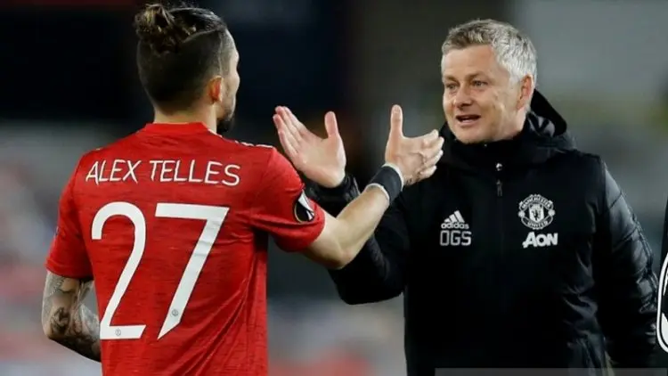 AS Roma dikabarkan siap datangkan Alex Telles dari Manchester United