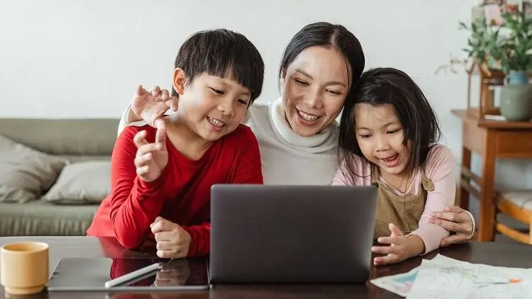 Tiga Hiburan Menarik untuk Anak saat di Rumah