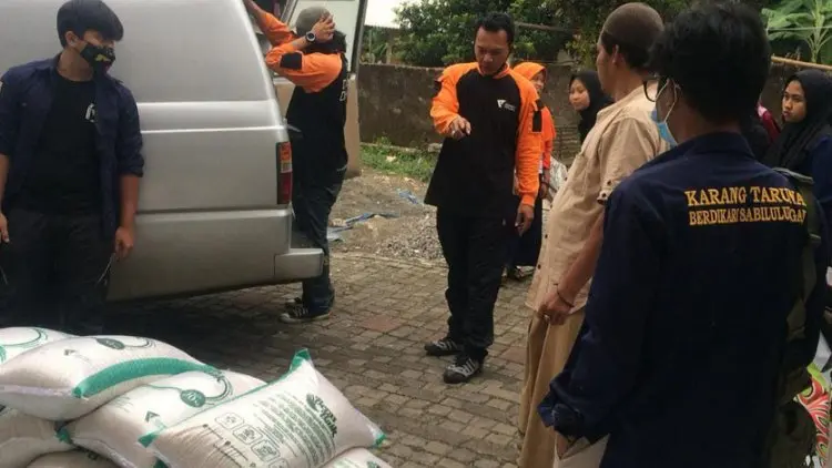Begini Cara Karang Taruna Sukajaya Bantu PPKM Darurat