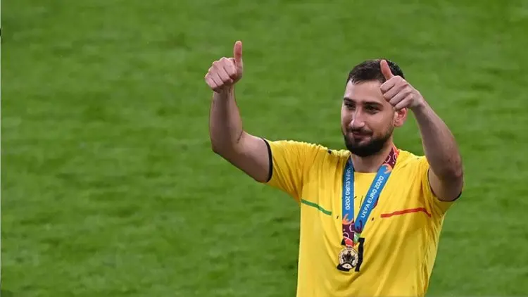 Resmi, Donnarumma Gabung Neymar dan Ramos