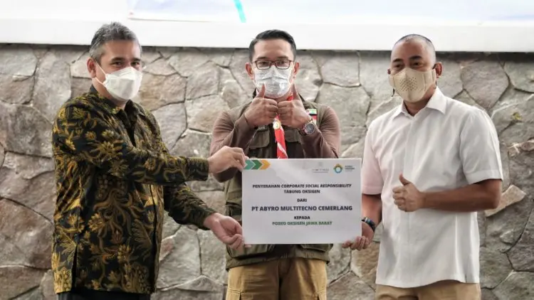 Jabar Terima Bantuan 700 Tabung Oksigen
