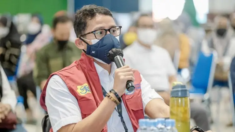 Sandiaga Uno Targetkan 90-95 Persen Pelaku Parekraf Divaksin