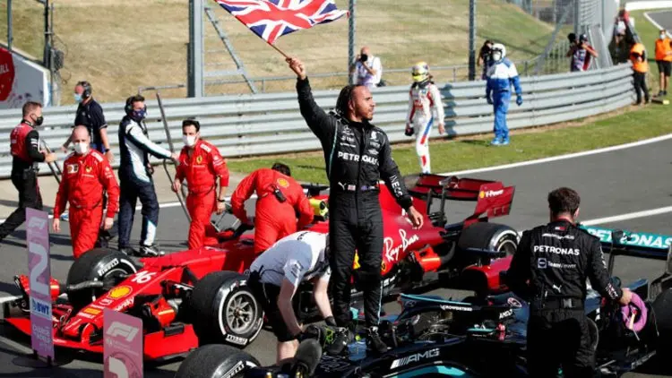 Hamilton Jadi Sasaran Rasis Online Setelah GP Inggris
