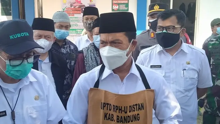 Buntut OTT Tim Saber Pungli Jabar, Dadang Supriatna Bakal Bubarkan Korwil Disdik 
