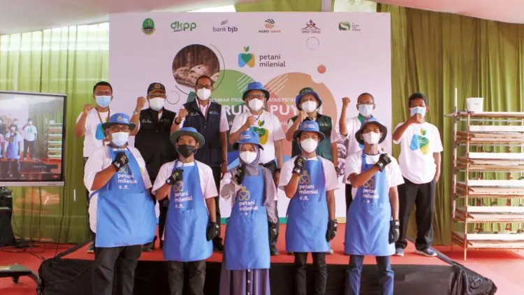 Jabar Targetkan Cetak 60 Petani Milenial Burung Puyuh