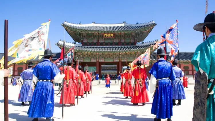 Ikuti jejak BTS ke empat tempat tradisional Korea ini