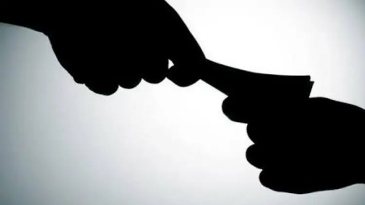 Pemberian kepada Pejabat Adalah Harta Khianat