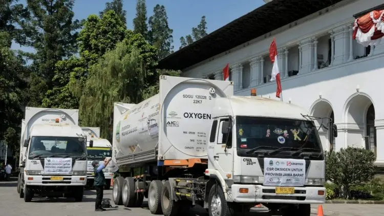 Jabar Terima 85,8 Ton Oksigen Cair dari Sumsel