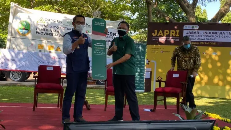 Ridwan Kamil Lepas Empat ISO Tank Oksigen Bantuan Sumsel 