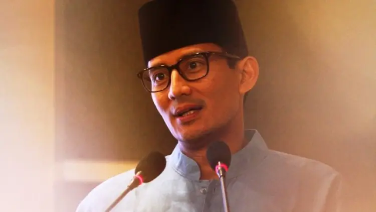 Sandiaga Uno Bantu Anak Pedagang Terdampak Pandemi