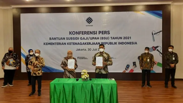 Pemerintah Kembali Salurkan Bantuan Subsidi Upah pada Pekerja Patuh Kepesertaan Jamsostek