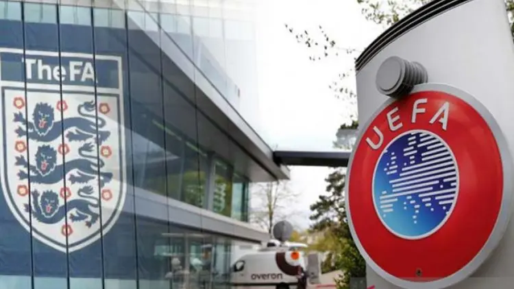 Suporternya barbar, UEFA siapkan sanksi untuk sepak bola Inggris