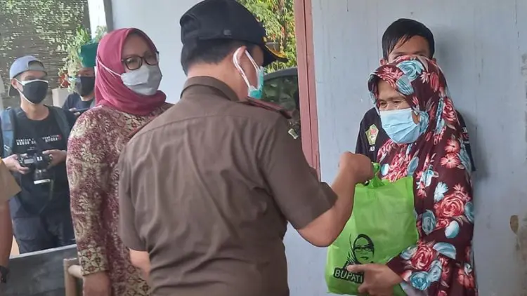 Dewan Kritisi Etika Penyaluran Bansos Pasien Covid-19 Tim Bogor Gercep