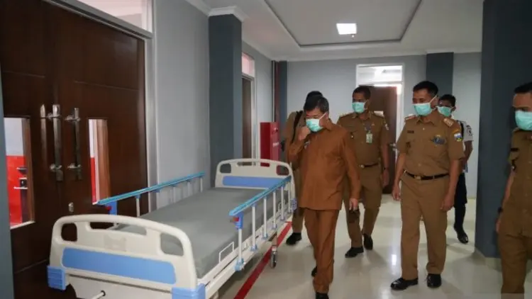 Begini Cara Pemkab Garut BUjuk Pasien Isoman ke Isoter dan RS