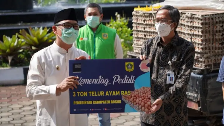 3 Ton Telur Ayam untuk Nakes dan Pasien Covid-19