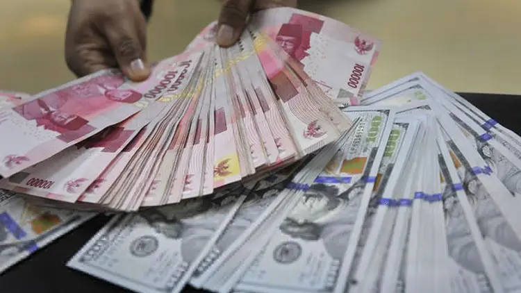 Dolar AS Capai Level Tertinggi atas Euro Selama Empat Bulan Terakhir