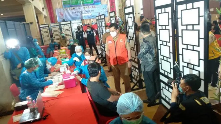 Pemkot Apresiasi Lion Club-Fox Karaoke Percepat Target Vaksinasi