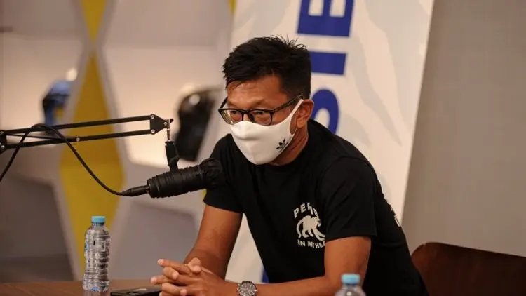 Dua Pemain Persib Tertahan di Negaranya Masing-masing